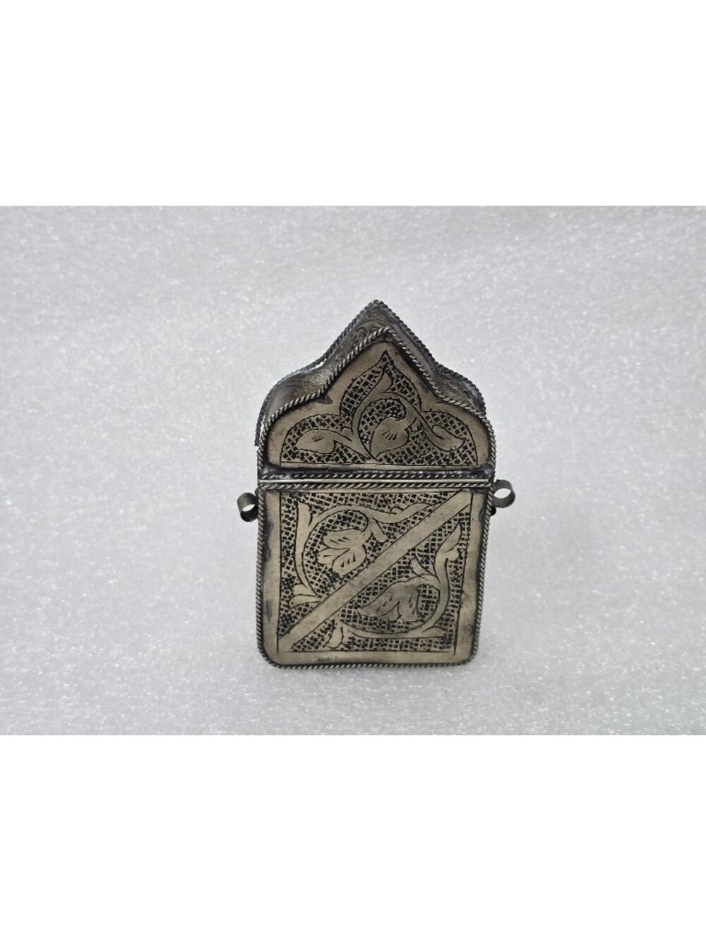 Vintage Engraved Silver Tone Amulet Box Trinket Keepsake Hinged Ornate Floral